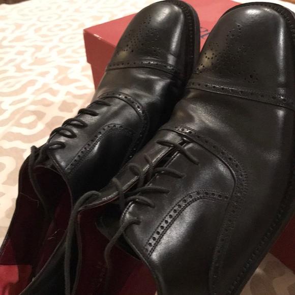 Mens Bruno Magli leather cap toe lace up oxfords. main image 5